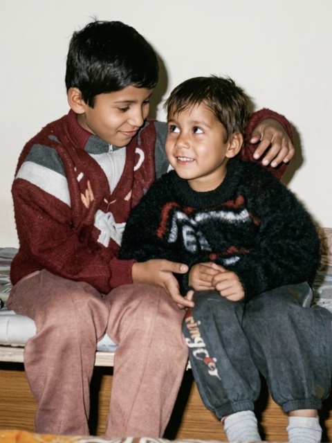 Mohit and his elder brother Arpit Jain as children